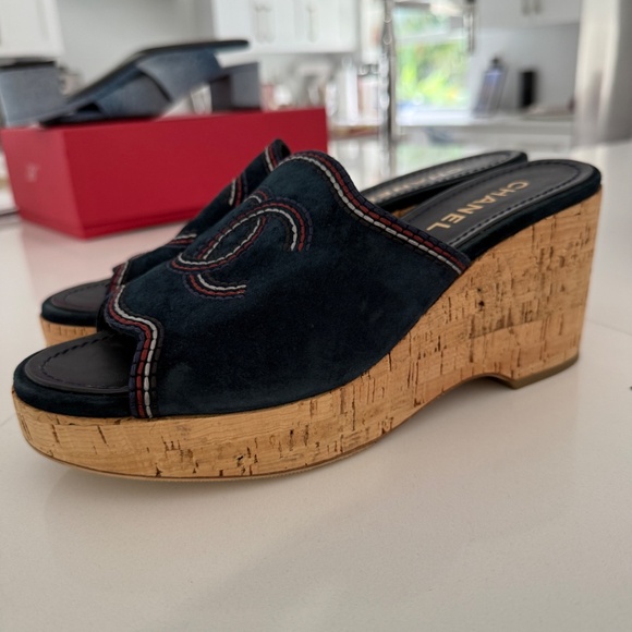 Chanel Blue Suede Mules Clogs Cork Platform Wedge Heel 40 - Picture 3 of 10
